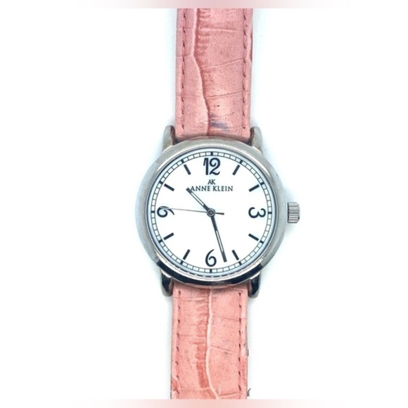 Anne Klein‎ Womens Watch 38mm Oval Dial Pink Leather needs new Battery - Picture 2 of 10